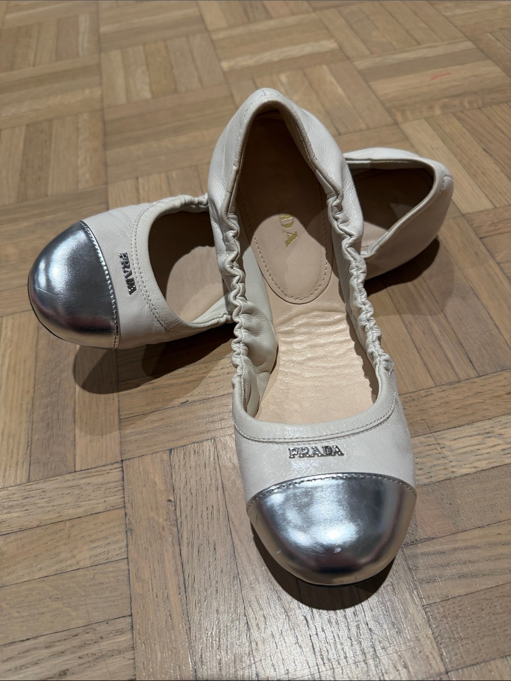 Used - Women’s Prada Beige/Silver Leather Cap Toe Ballet Flats Prada - 39